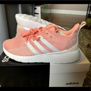 New size 8 adidas questar flow